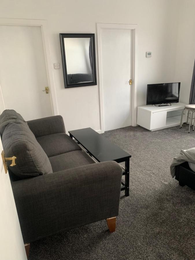 Ashton-under-Lyne New 2 Bedroom Apartment In Greater Manchester מראה חיצוני תמונה